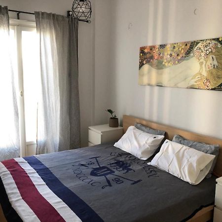 Cosy Apartment In Metaxourgeio Athen Eksteriør billede